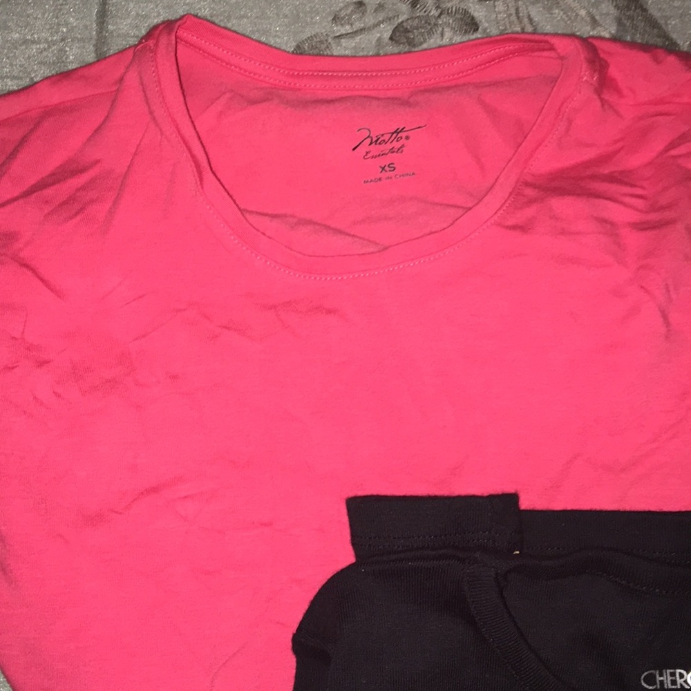 Bundle Of Tees - Picture 4 of 6